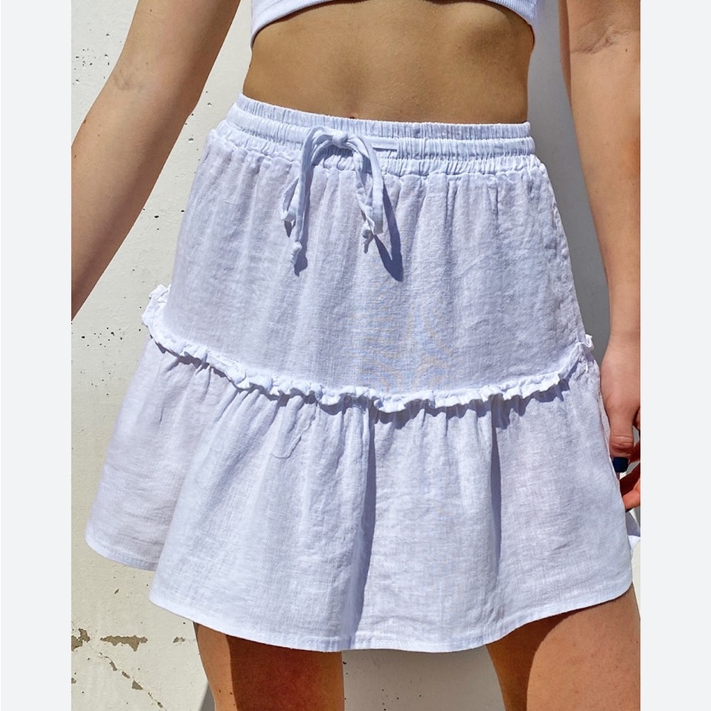 Subdued Coulisse Ruffle Mini Skirt